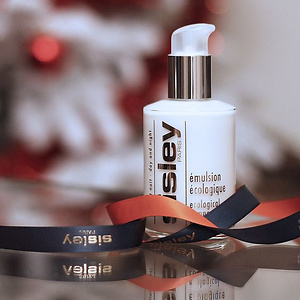 Selfridges US：美妆护肤产品定价优势 变相7.2折