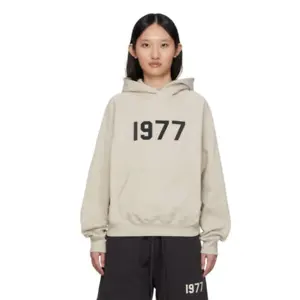 SSENSE：ESSENTIALS 新款上线