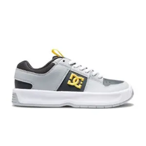 DC Shoes UK: Sign Up and Get 10% OFF Your First Order