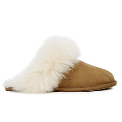 UGG

Scruff Sis shearling-trimmed suede slippers