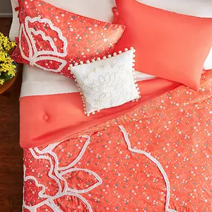 The Pioneer Woman Coral Polyester Tufted 4-Piece Comforter Set