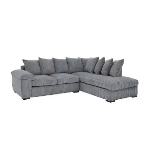 Very UK: Up to 50% OFF Selected Sofas and Chairs
