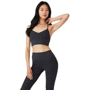 Alo Yoga: Up to 70% OFF Sale + 30% OFF Sitewide