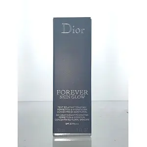 Christian Dior Forever Skin Glow Radiant Foundation