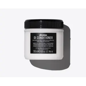Davines: Enjoy Free Carbon Neutral Shipping + 4 Free Samples with Every Order