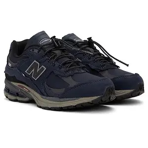 NEW BALANCE Navy 2002R Sneakers
