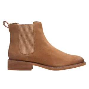Clarks: Enjoy 40% OFF Sitewide + Free Shipping
