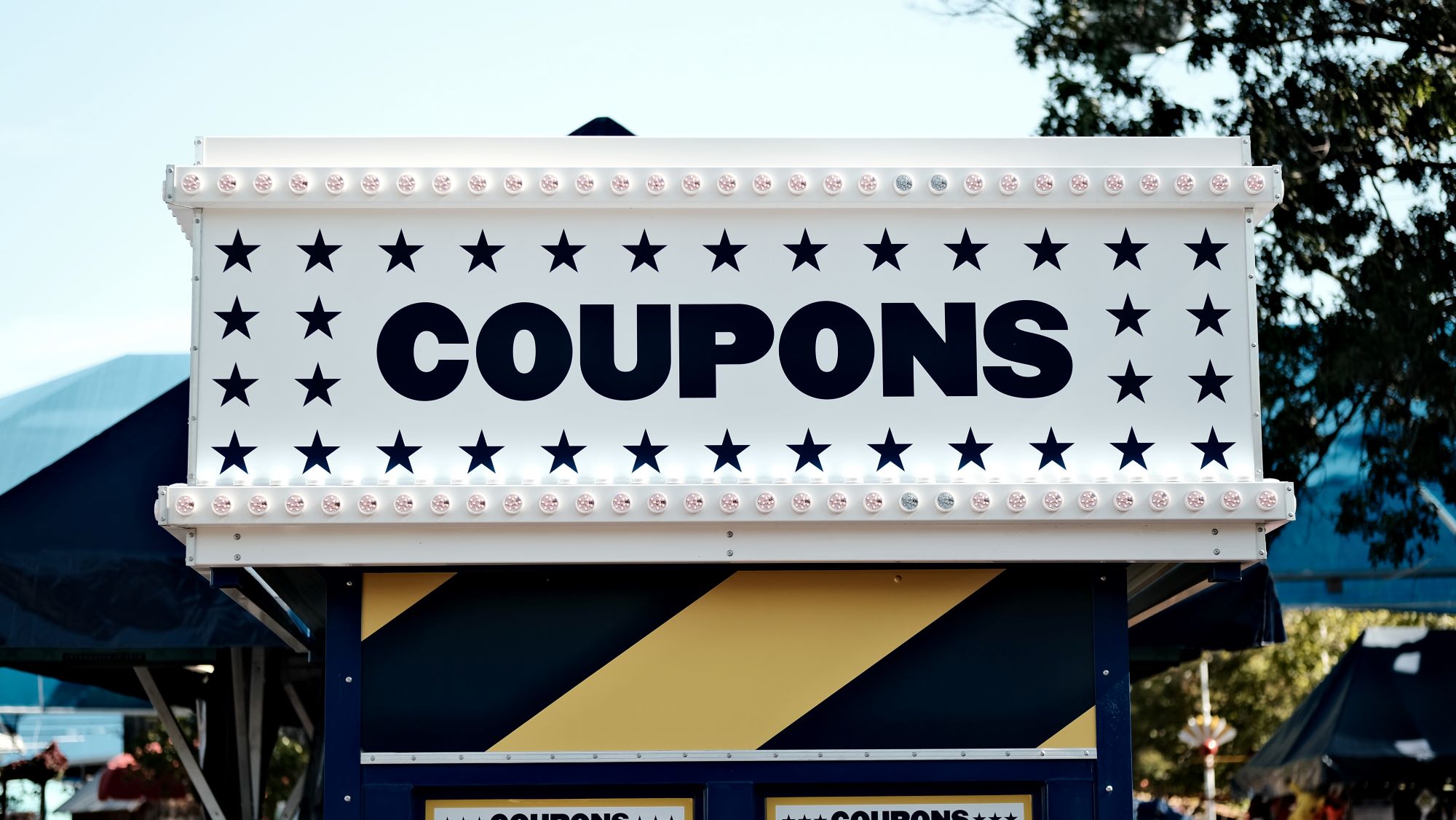 Comparison between the 10 coupon websites