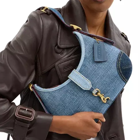 Coach 蔻驰 Hamptons 牛仔半月包