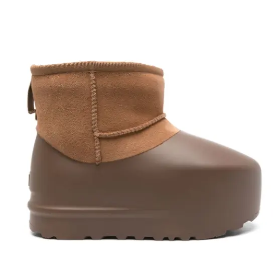 UGG Mini Classic Pumped Molded 靴子