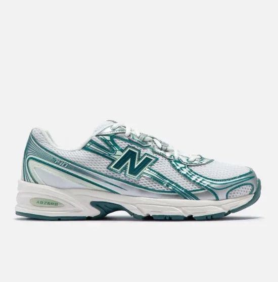 New Balance 740 运动鞋