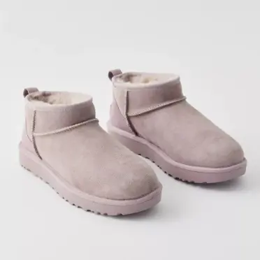 Urban Outfitters：潮鞋大促 UGG 一脚蹬$77