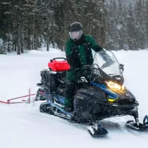 Ski-Doo：雪地用具热卖！入手头盔、服饰、手套等