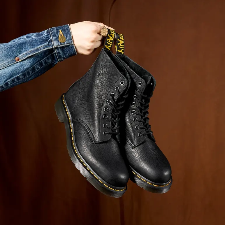 SSENSE：Dr. Martens 潮鞋热卖 Isham 穆勒鞋$64