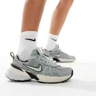 Nike 耐克 V2K Run 运动鞋