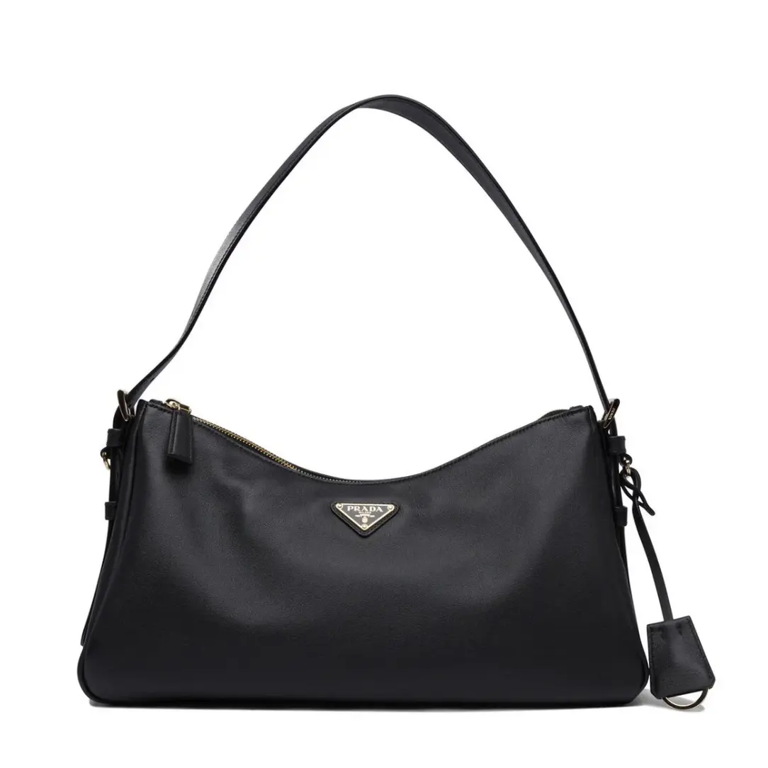 Prada 黑色中号 Aimee 腋下包