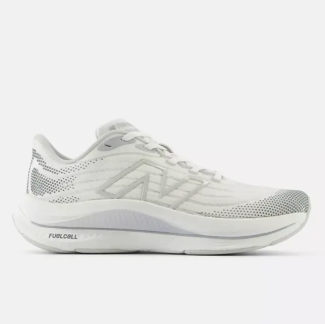 New Balance FuelCell Walker Elite 球鞋