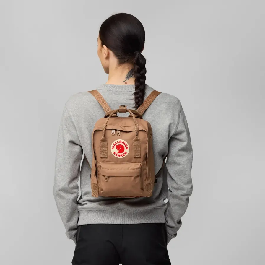 Nordstrom Rack：配饰专场 Burberry  50mm 圆框墨镜$59 Fjallraven  斜挎包$39