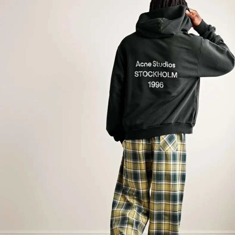 Liberty London 英站：男装专区 Acne 脏脏T恤£174 Carhartt 夹克£160