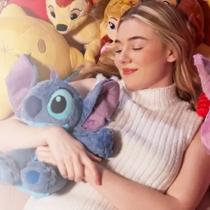 Disney Store：年中大促 草莓熊$24 儿童行李箱$34