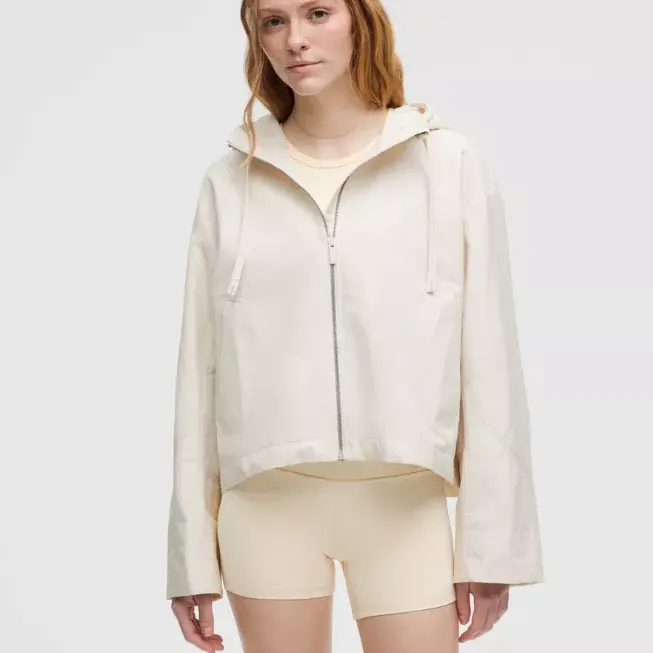 你是我永远驻足眺望的唯一那件！Lululemon 防水连帽夹克
