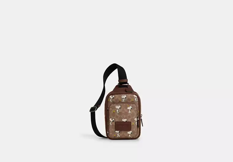 Coach X Peanuts Racer Sling Pack In 老花斜挎包