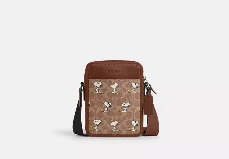 Coach X Peanuts Sullivan 单肩包