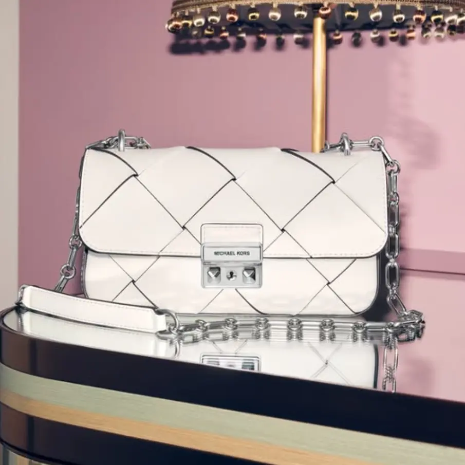 Michael Kors  美网：折扣区上新 封面杨紫同款 Tribeca 小号单肩包$224