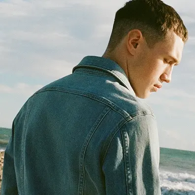MR PORTER 亚太站：夏日精选穿搭特辑 关注 LORO PIANA、拉夫劳伦等