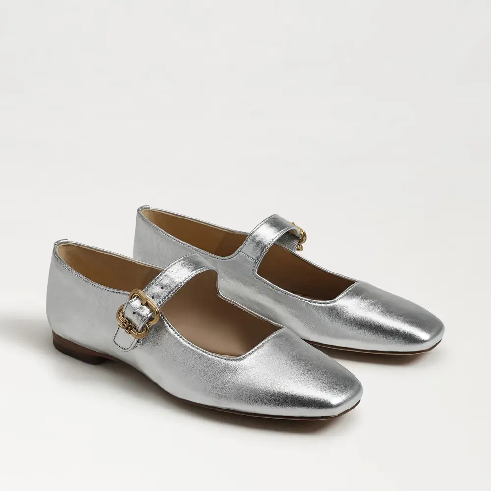 张天爱同款 Sam Edelman 银色玛丽珍鞋
