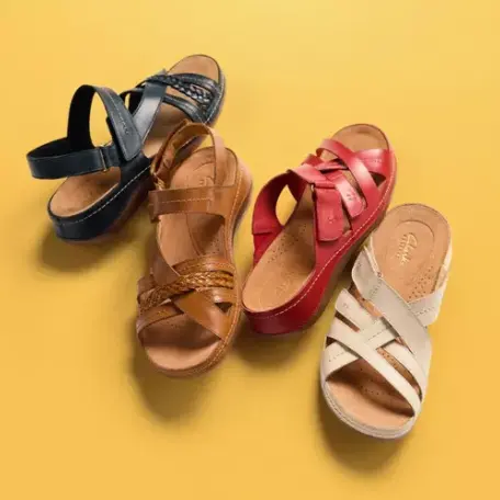 Clarks：休闲鞋履新款热卖