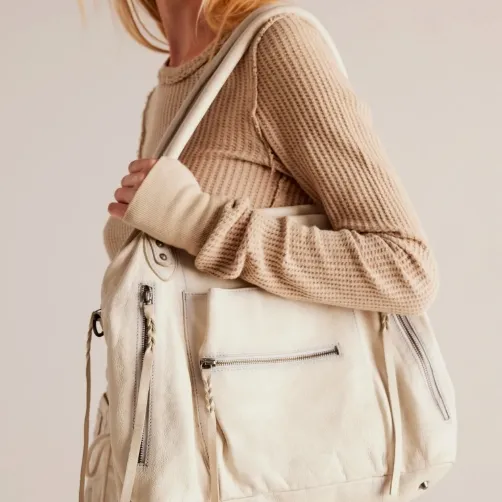 FREE PEOPLE 奶油白大号机车包