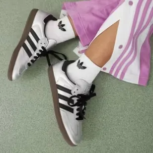 朴成训同款 Adidas Originals 阿迪达斯 Samba 银色德训鞋