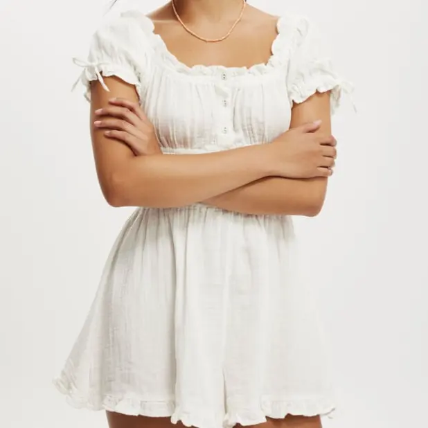 Cotton On 白色连体服
