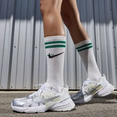 Nike 美国：解锁运动新装备 珊瑚粉Dunk$52