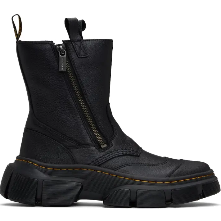 Dr. Martens 黑色 DMXL Rigger Leather 中筒靴