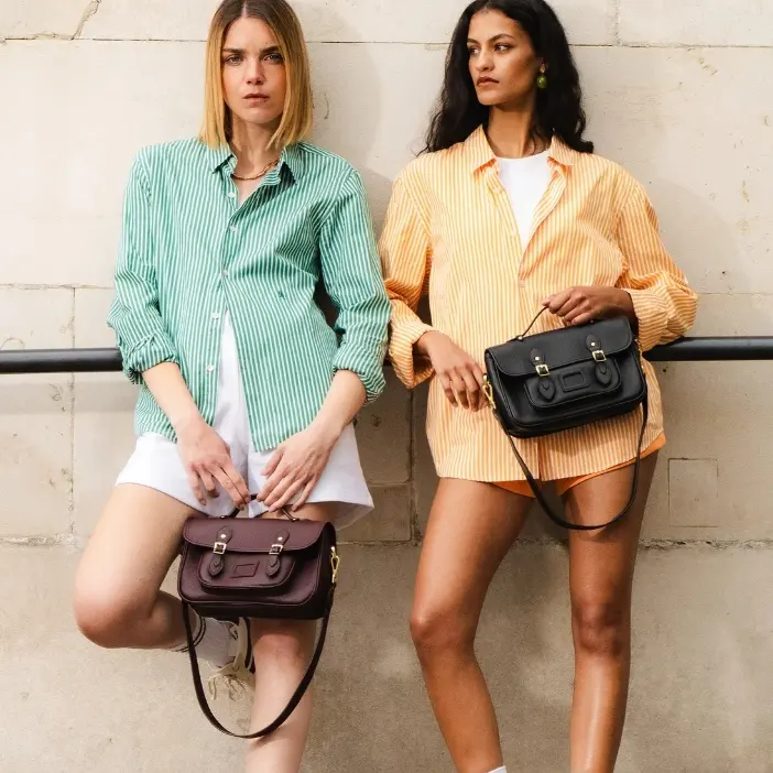 The Cambridge Satchel Company US：The Soft 系列英伦风美包上新  Sophie 牛皮纽扣手提包$565