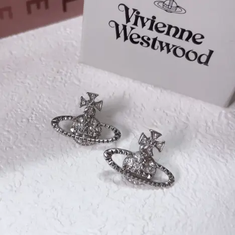 Vivienne Westwood 西太后满钻土星耳钉