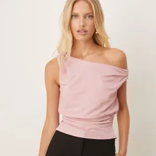 ASOS DESIGN 粉色露肩上衣