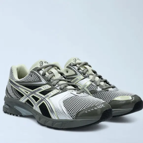 Asics 亚瑟士 Gel-DS 运动鞋