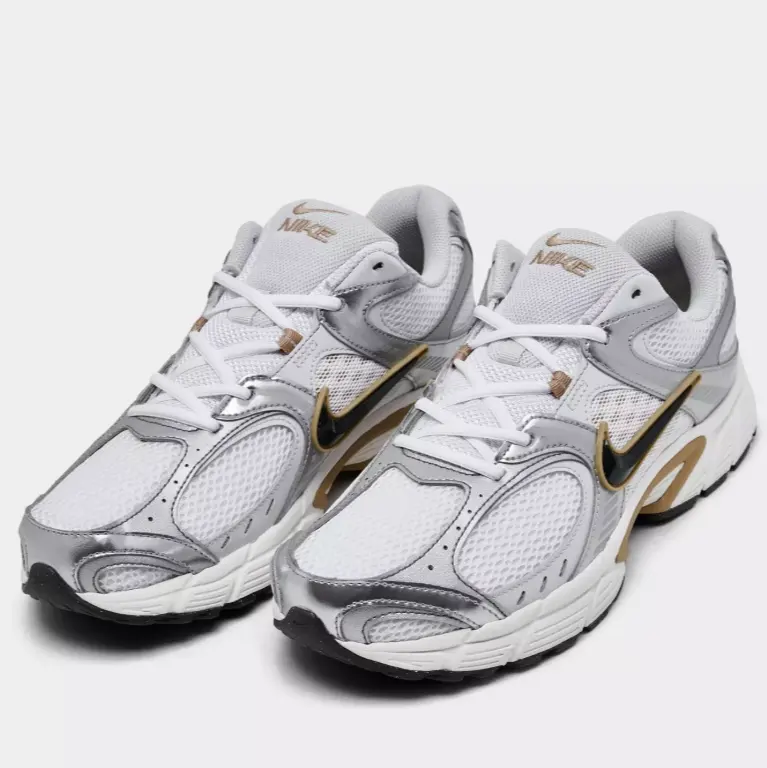 Nike 耐克 V5 RNR 运动鞋