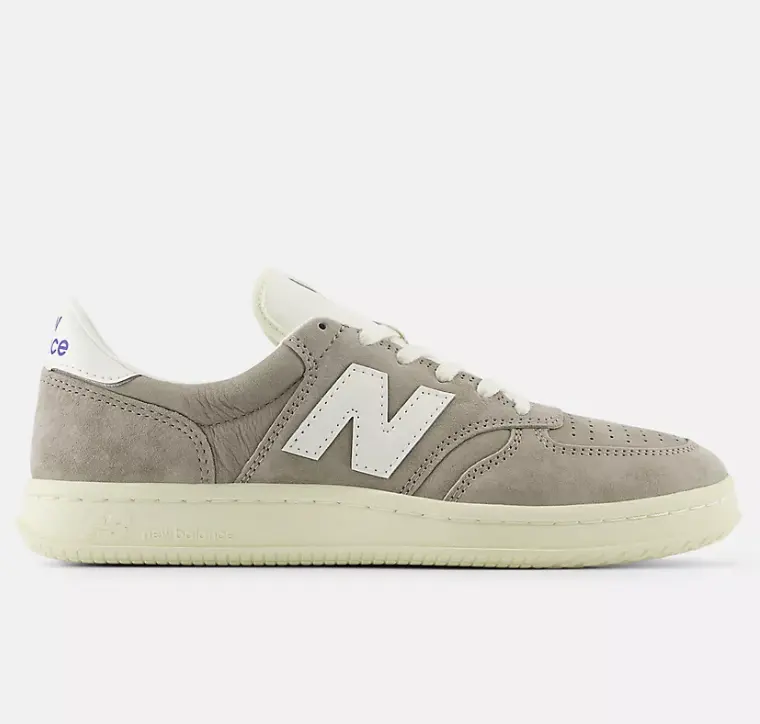 New Balance T500 休闲鞋