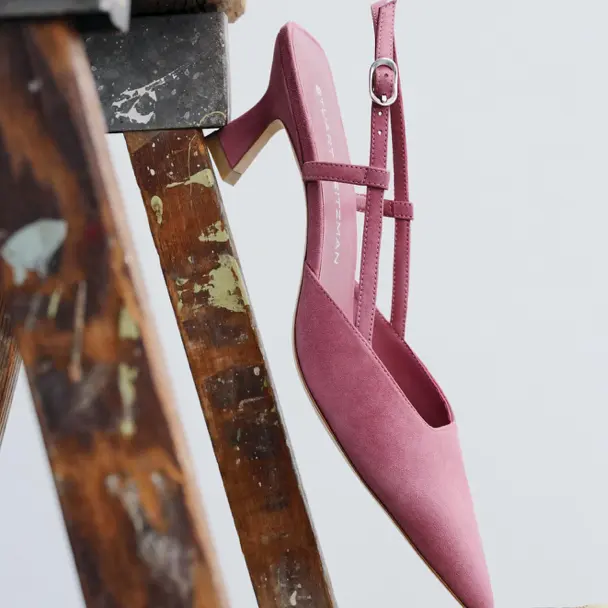 Stuart Weitzman EU：2025 秋冬新品上线