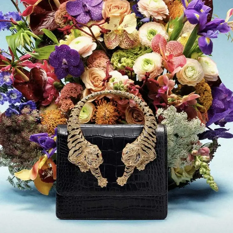 Roberto Cavalli：FW25 Roar系列包袋上新 入封面同款手提包