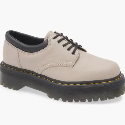 Dr. Martens Dr. Martens 奶茶色德比鞋