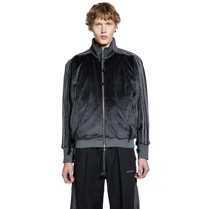 ADIDAS 阿迪达斯 x SFTM 黑色天鹅绒运动外套