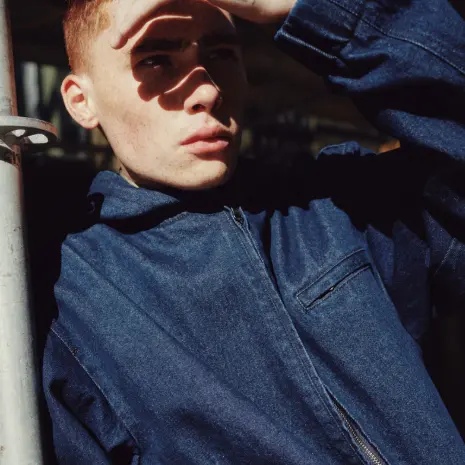 Kotn：小众高品质服装