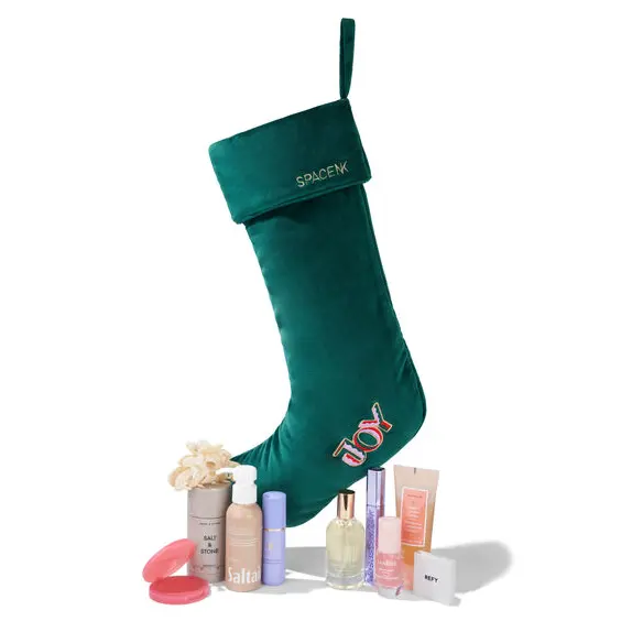 Space NK 2025精选护肤礼包（价值£247）