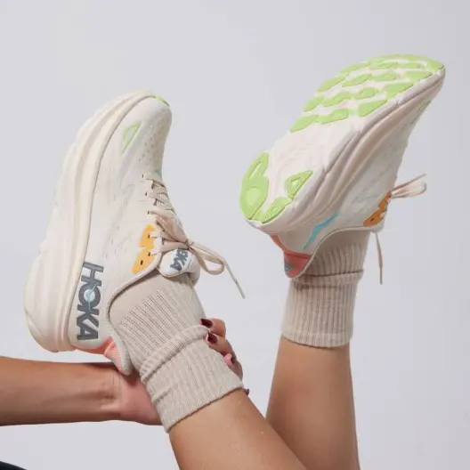 Nordstrom Rack：Hoka “户外天花板” 美鞋  Bondi X 跑步鞋$89