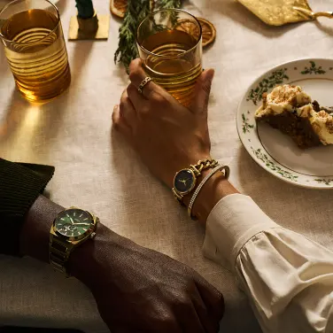 Fossil：复古风尚 复古腕表、 皮质包袋